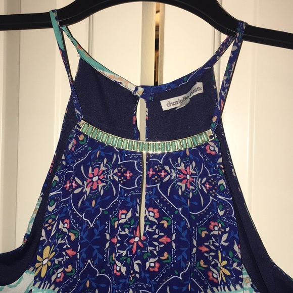 Charlotte Russe Shift Dress - Picture 3 of 5